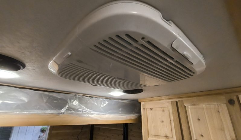 2026 Ice Castle Mille Lacs 8x17V Fish House full