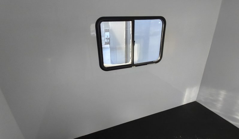 2026 Ambush Slayer 6.5′ x 10′ Skid Fish House full