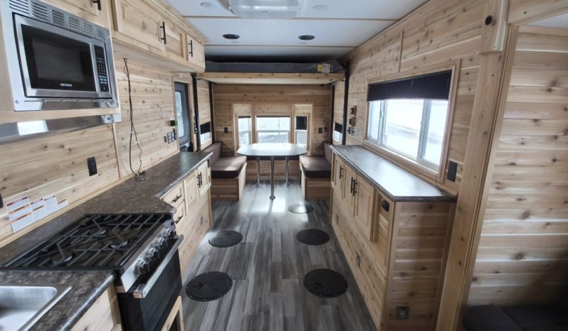 2026 Ice Castle 8 x 22′ RV Hybrid full