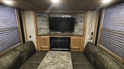 2024 Ice Castle 8×29 Stub RV Custom full