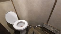 2024 Ice Castle 8×29 Stub RV Custom full