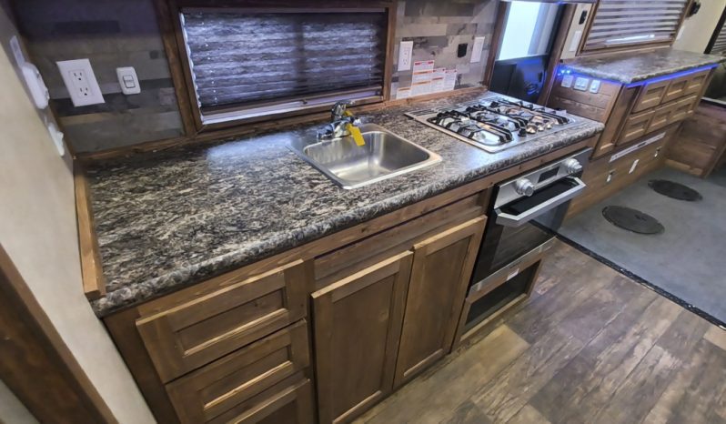 2024 Ice Castle 8×29 Stub RV Custom full