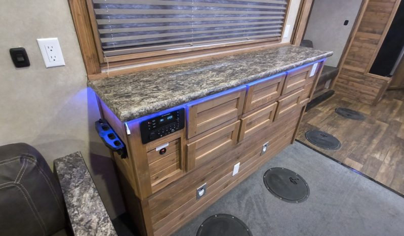 2024 Ice Castle 8×29 Stub RV Custom full