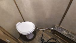 2024 Ice Castle 8×29 Stub RV Custom full