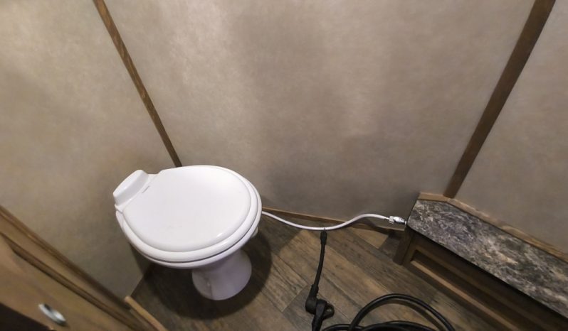 2024 Ice Castle 8×29 Stub RV Custom full