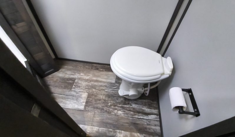 2025 Ice Castle 8x17v Mille Lacs Vacation Series RV Edition full