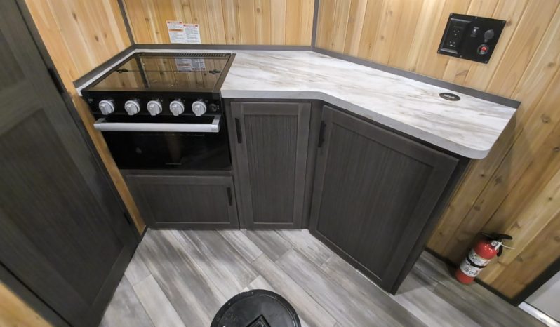 2026 Yetti Angler A817-PK Fish House full