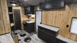 2027 Yetti Angler A817-PKB full