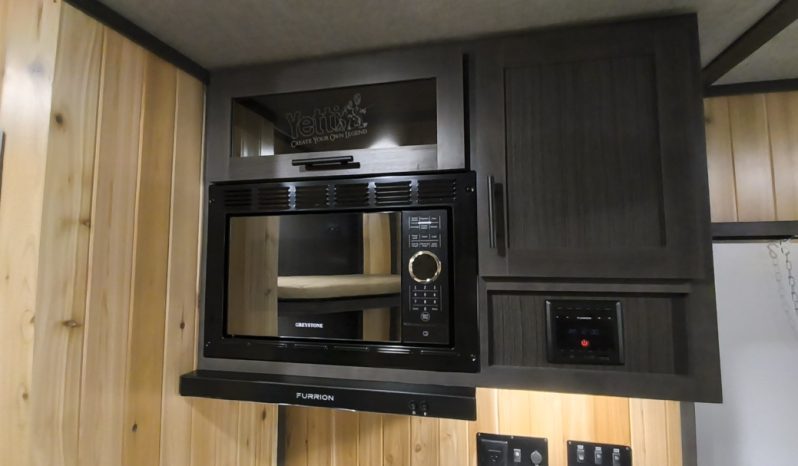 2027 Yetti Angler A817-PKB full