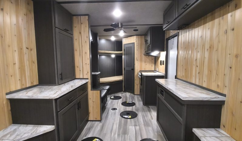 2027 Yetti Angler A817-PKB full