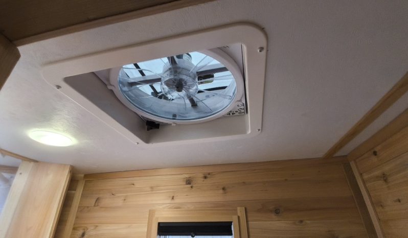 2027 Ice Castle 8x21V RV Extreme II full