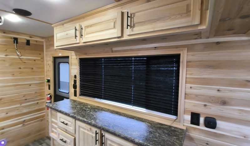 2027 Ice Castle 8x21V RV Extreme II full