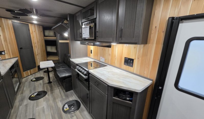 2027 Yetti Grand Escape GE824-DRKBF full