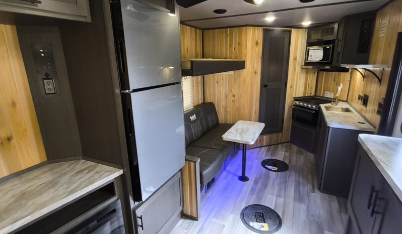 2027 Yetti Grand Escape GE821-PKF full